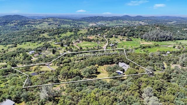 25799 Sweet Rd, Grass Valley, CA 95949