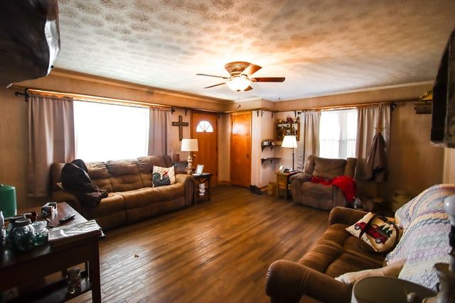 3035 Monterey Hwy, Sparta, TN 38583