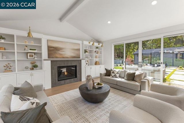 530 Miner Road, Orinda, CA 94563