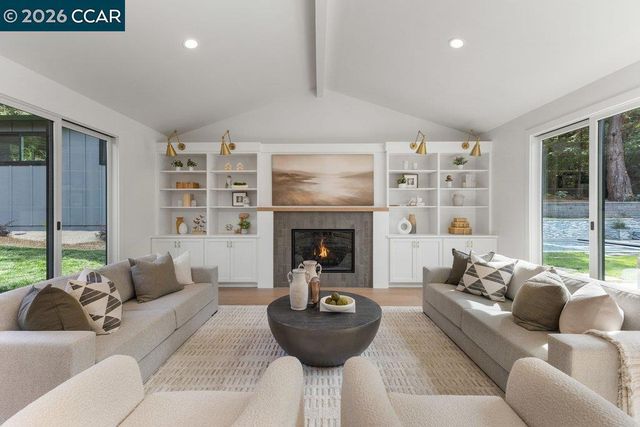530 Miner Road, Orinda, CA 94563