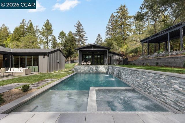 530 Miner Road, Orinda, CA 94563