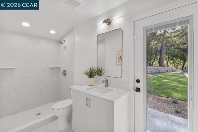 530 Miner Road, Orinda, CA 94563