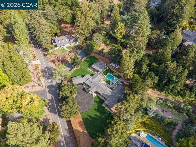 530 Miner Road, Orinda, CA 94563