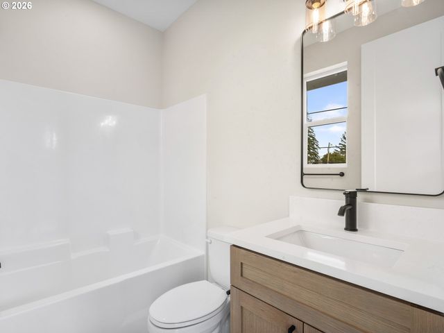 3138 Ne 72nd Ave, Portland, OR 97213