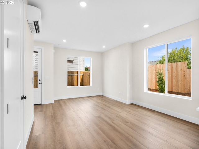 3138 Ne 72nd Ave, Portland, OR 97213