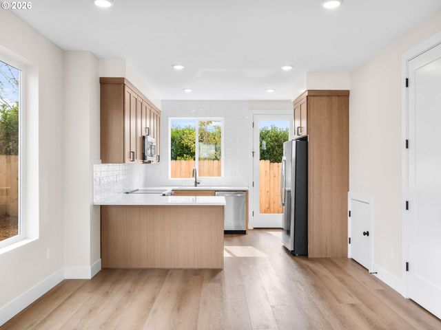 3138 Ne 72nd Ave, Portland, OR 97213