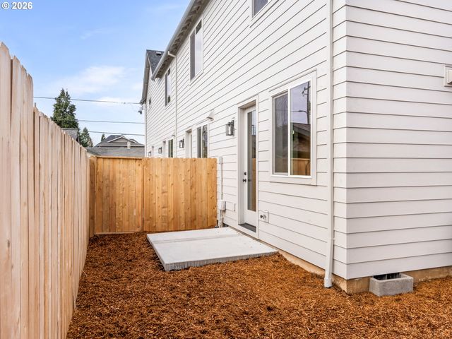 3138 Ne 72nd Ave, Portland, OR 97213