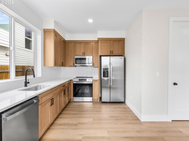 3138 Ne 72nd Ave, Portland, OR 97213