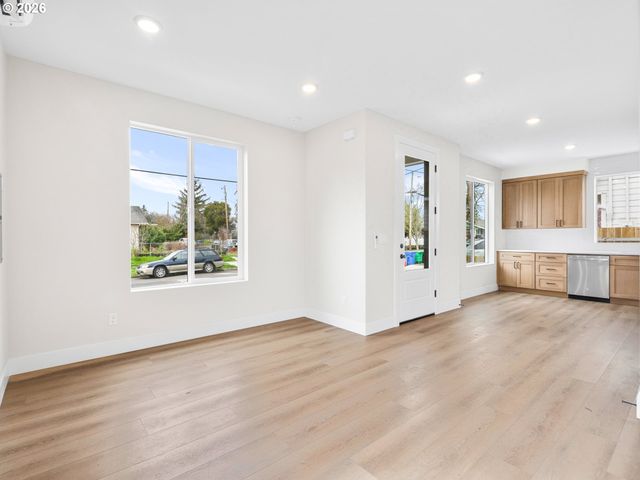 3138 Ne 72nd Ave, Portland, OR 97213