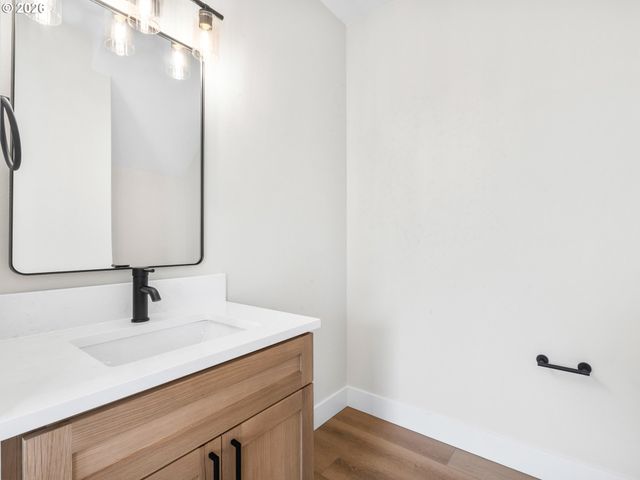 3138 Ne 72nd Ave, Portland, OR 97213