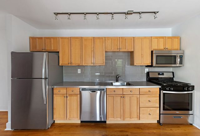 699 Hyde Park Ave 6, Boston, MA 02131