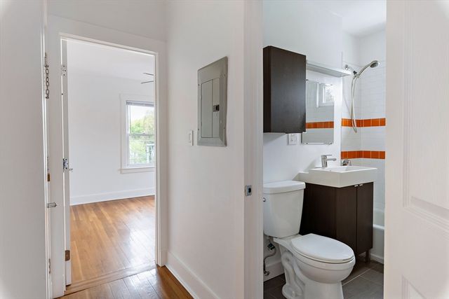 699 Hyde Park Ave 6, Boston, MA 02131
