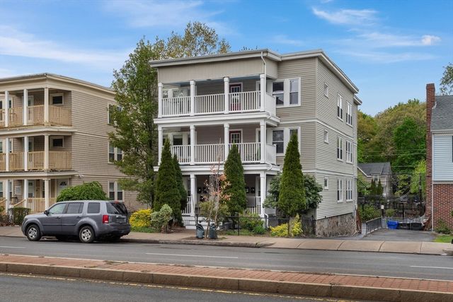 699 Hyde Park Ave 6, Boston, MA 02131