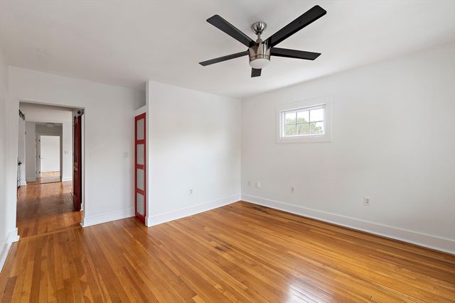 699 Hyde Park Ave 6, Boston, MA 02131
