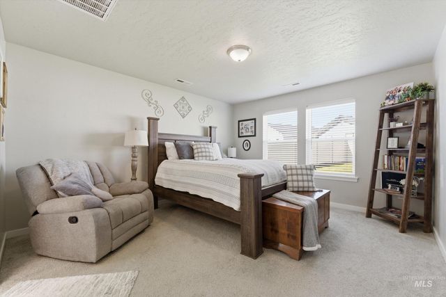 3789 S Walnut Ridge Way, Nampa, ID 83686