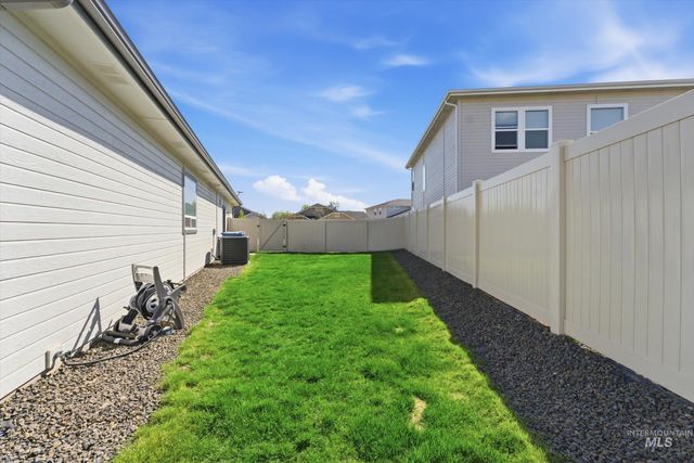 3789 S Walnut Ridge Way, Nampa, ID 83686