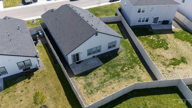 3789 S Walnut Ridge Way, Nampa, ID 83686