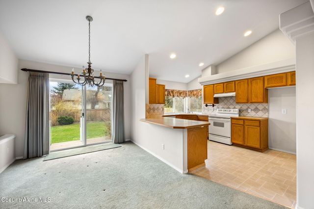 5760 N STAFFORD RD, Coeur D'alene, ID 83815