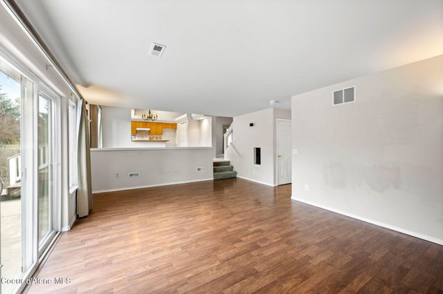 5760 N STAFFORD RD, Coeur D'alene, ID 83815