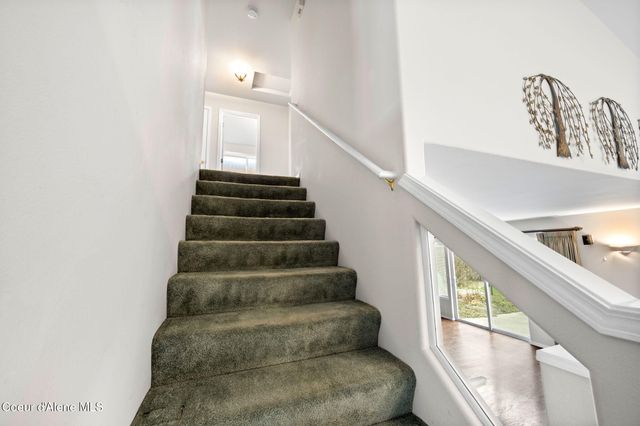 5760 N STAFFORD RD, Coeur D'alene, ID 83815