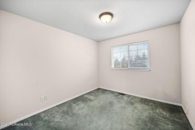 5760 N STAFFORD RD, Coeur D'alene, ID 83815