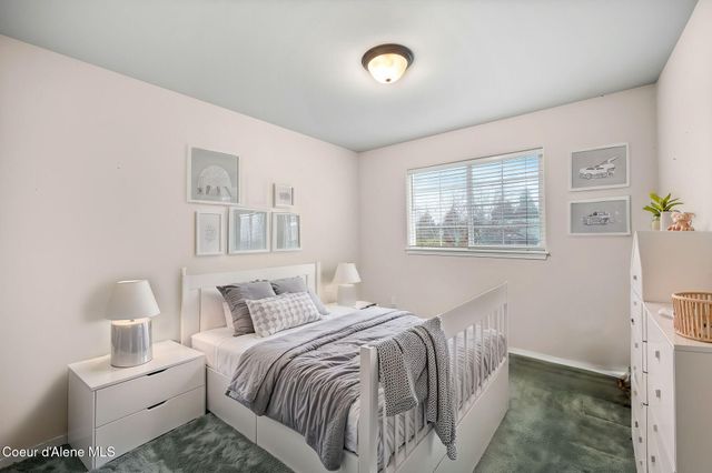 5760 N STAFFORD RD, Coeur D'alene, ID 83815