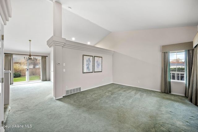 5760 N STAFFORD RD, Coeur D'alene, ID 83815