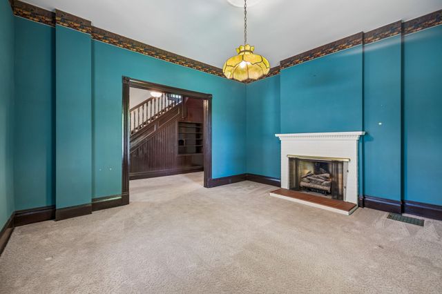 103 Cowan St, W, Cowan, TN 37318