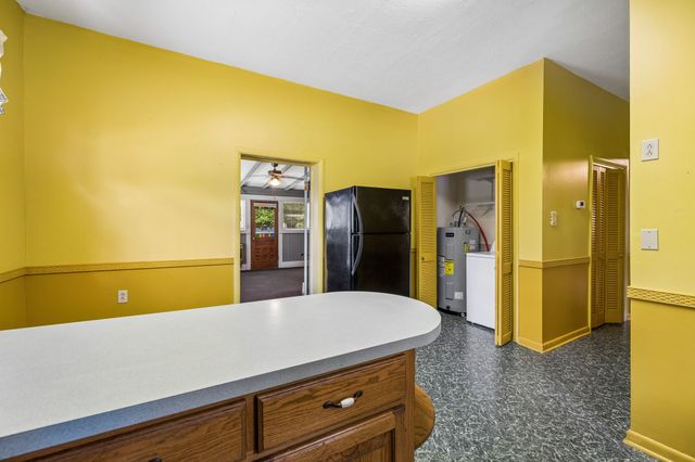 103 Cowan St, W, Cowan, TN 37318