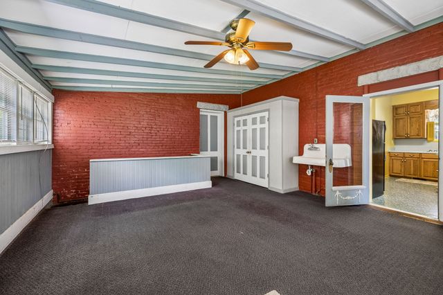 103 Cowan St, W, Cowan, TN 37318