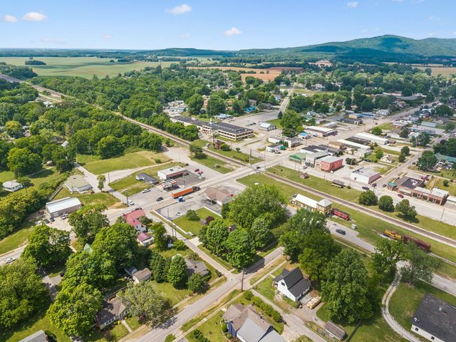 103 Cowan St, W, Cowan, TN 37318
