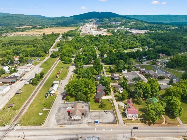 103 Cowan St, W, Cowan, TN 37318