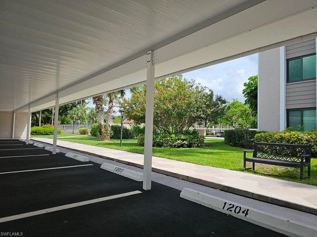 460 Fox Haven DR # 1204, Naples, FL 34104