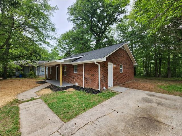 723 W Creek Circle, Monroe, GA 30655