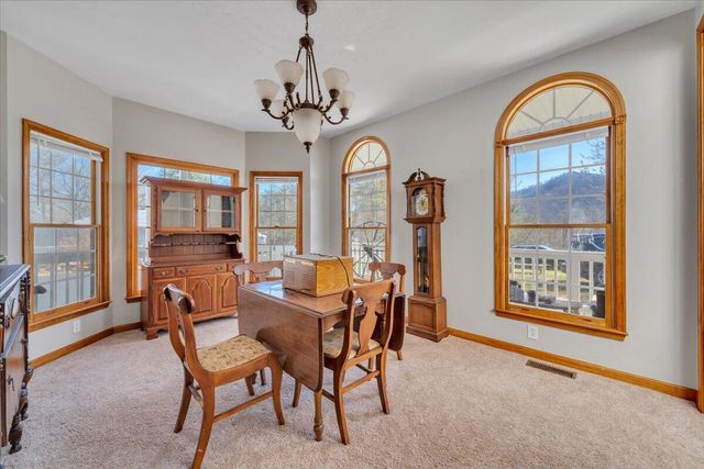 2385 Coopers Cove RD, Hardy, VA 24101