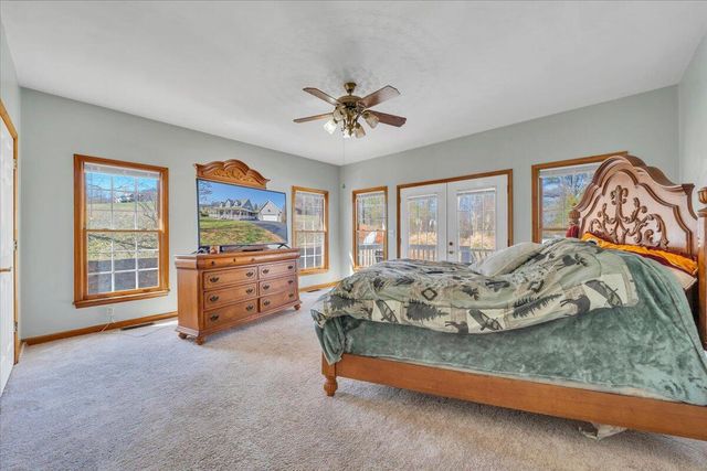 2385 Coopers Cove RD, Hardy, VA 24101