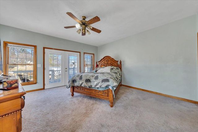 2385 Coopers Cove RD, Hardy, VA 24101