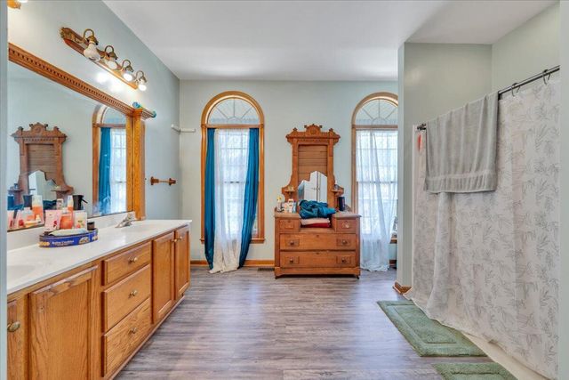 2385 Coopers Cove RD, Hardy, VA 24101