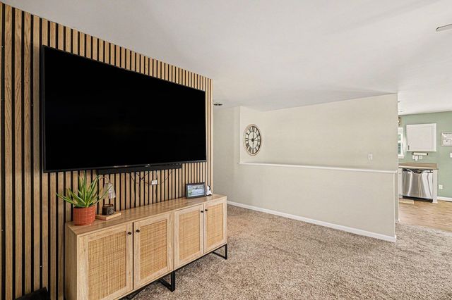 10125 Breezy Lane, Florence, KY 41042