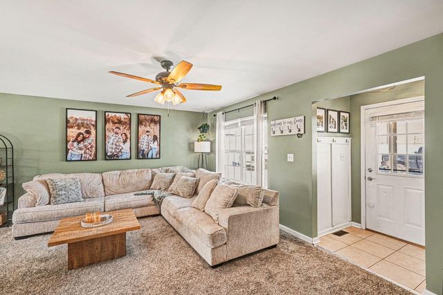 10125 Breezy Lane, Florence, KY 41042