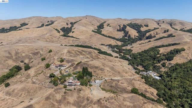 21479 Eden Canyon Rd, Castro Valley, CA 94552