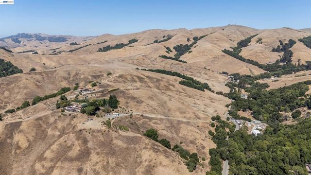 21479 Eden Canyon Rd, Castro Valley, CA 94552