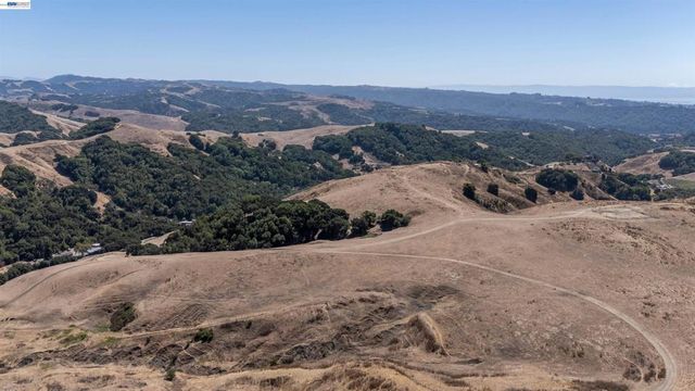 21479 Eden Canyon Rd, Castro Valley, CA 94552