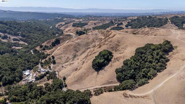 21479 Eden Canyon Rd, Castro Valley, CA 94552