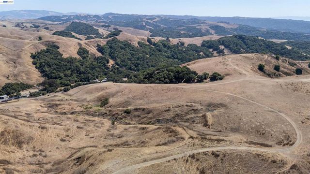 21479 Eden Canyon Rd, Castro Valley, CA 94552