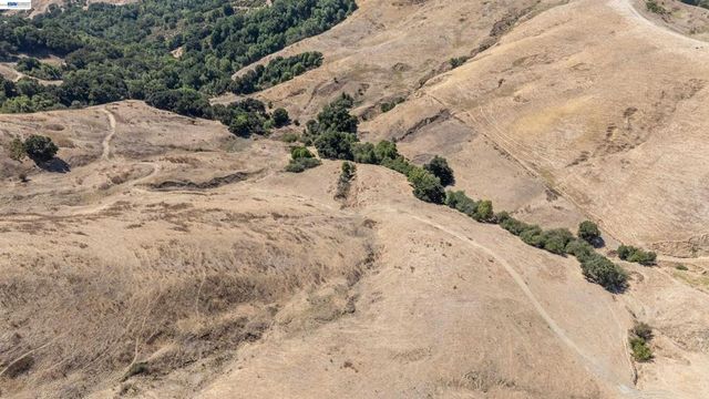 21479 Eden Canyon Rd, Castro Valley, CA 94552