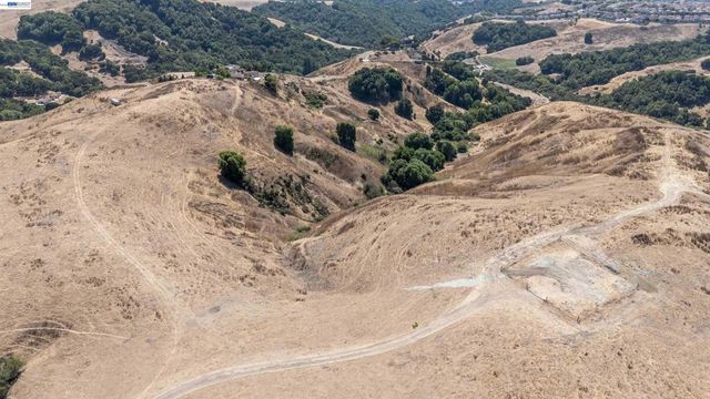 21479 Eden Canyon Rd, Castro Valley, CA 94552