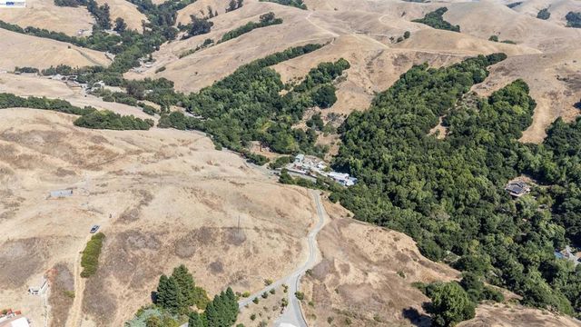 21479 Eden Canyon Rd, Castro Valley, CA 94552