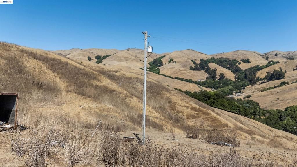 21479 Eden Canyon Rd, Castro Valley, CA 94552