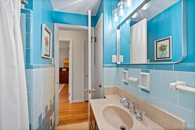 7351 Miami Hills Drive, Madeira, OH 45243